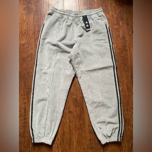 NEW IVYPARK x Adidas unisex corduroy sweatpants